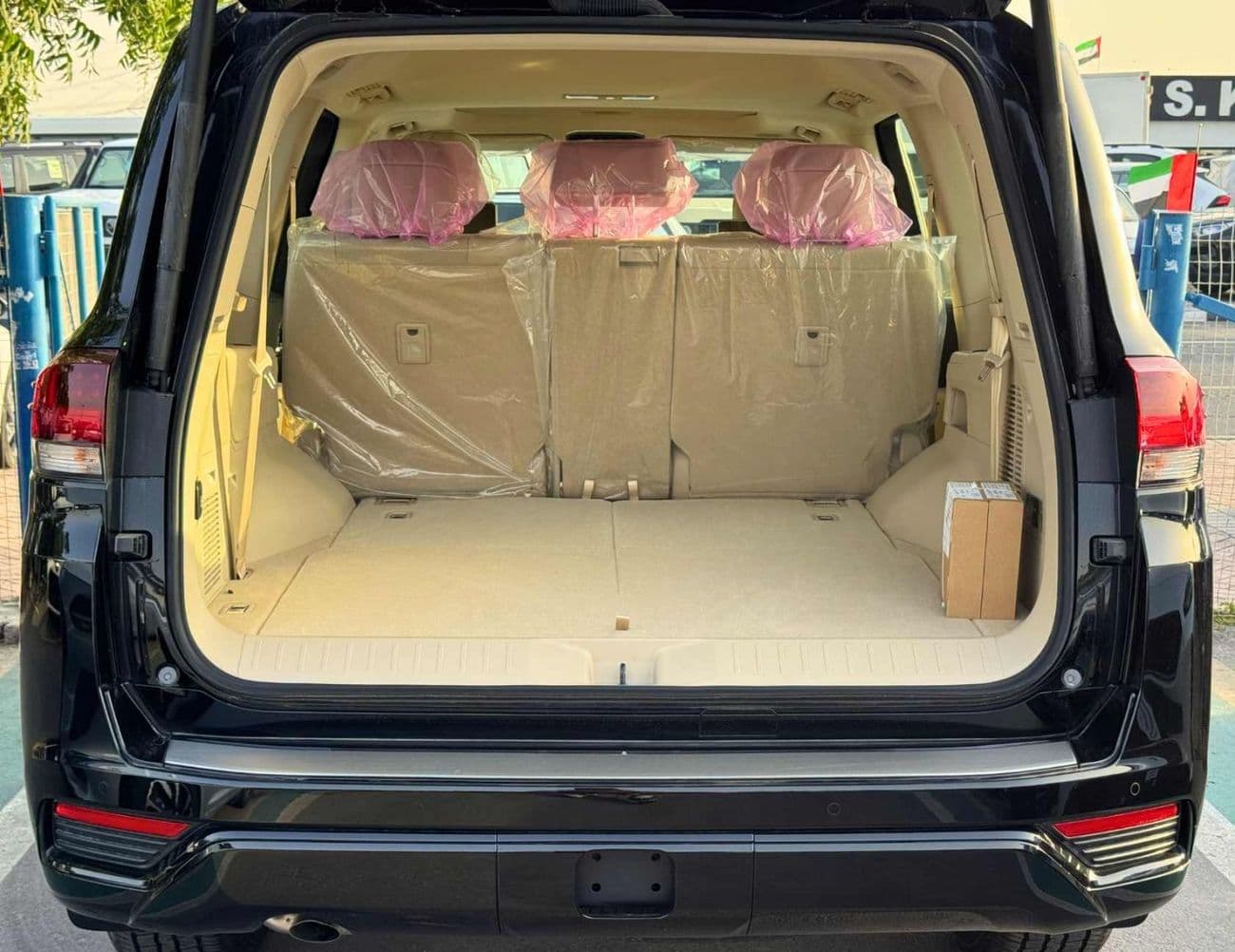 2026 Toyota Land Cruiser GXR thumbnail 7