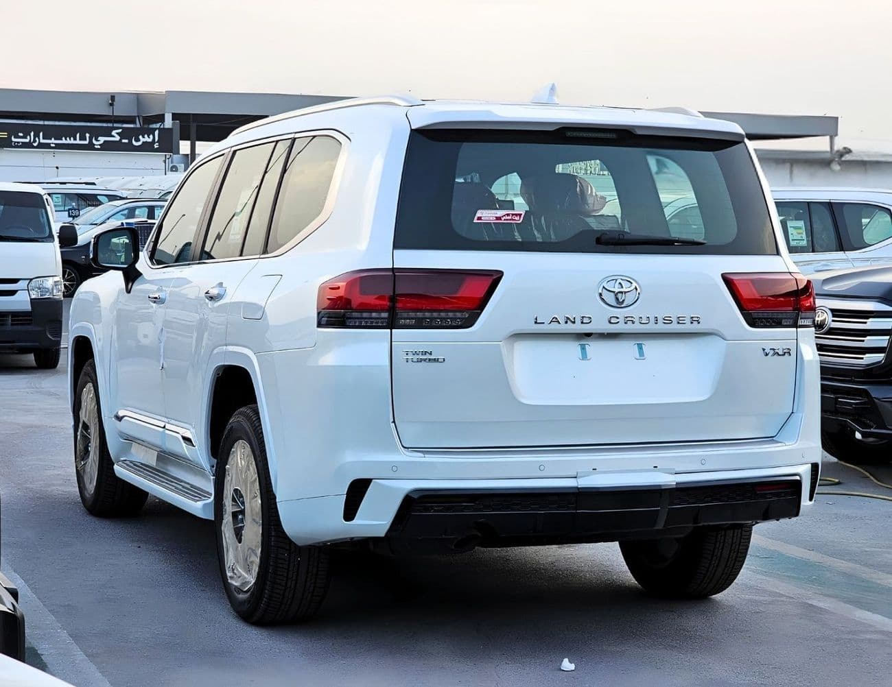2026 Toyota Land Cruiser VXR thumbnail 5