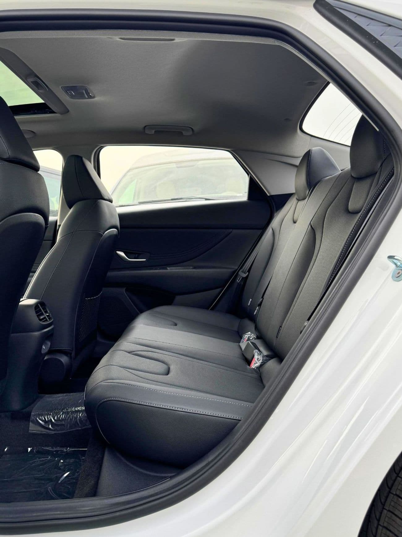 2025 Hyundai Elantra SMART thumbnail 10