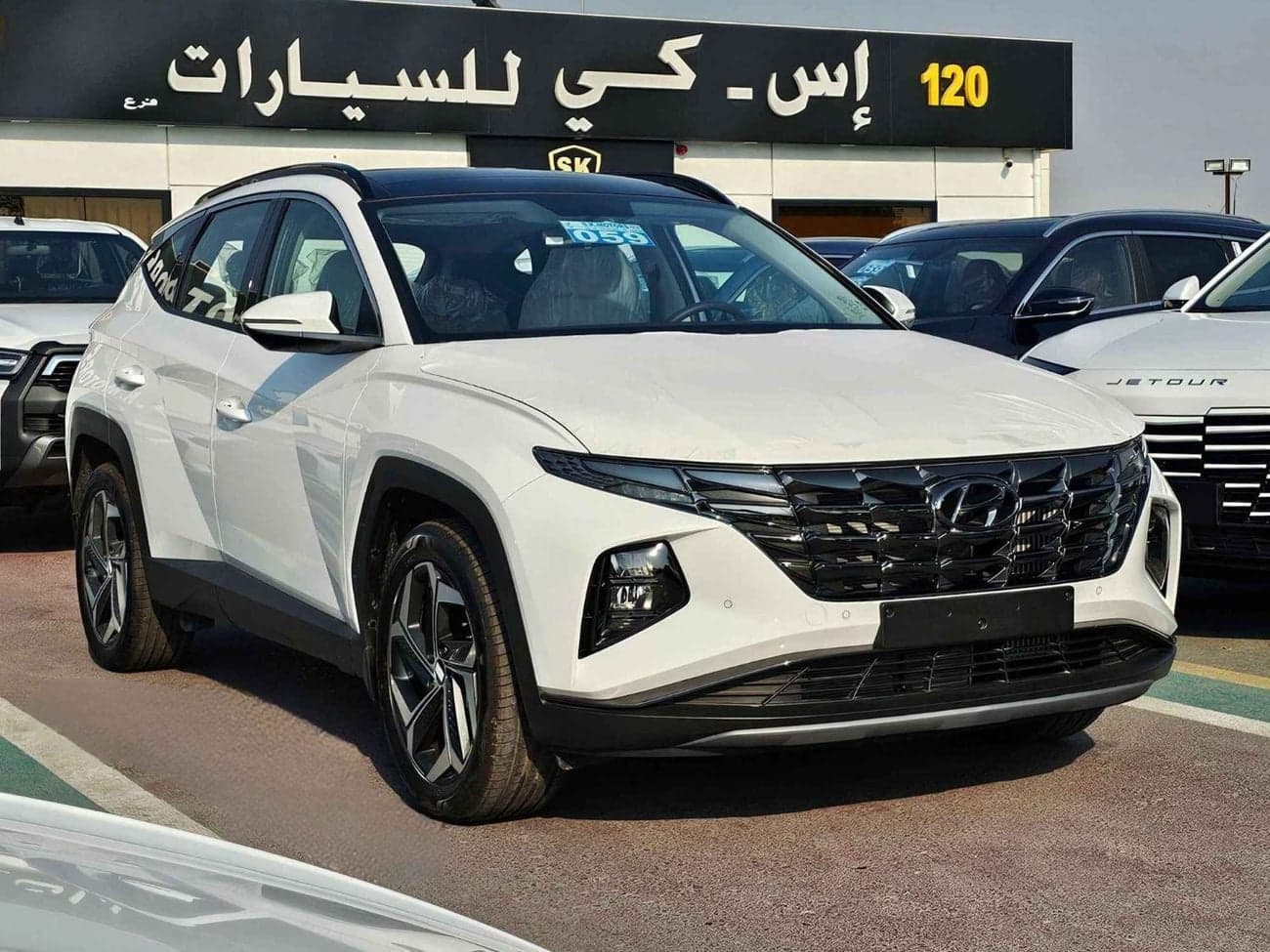 2024 Hyundai Tucson PREMIUM thumbnail 3