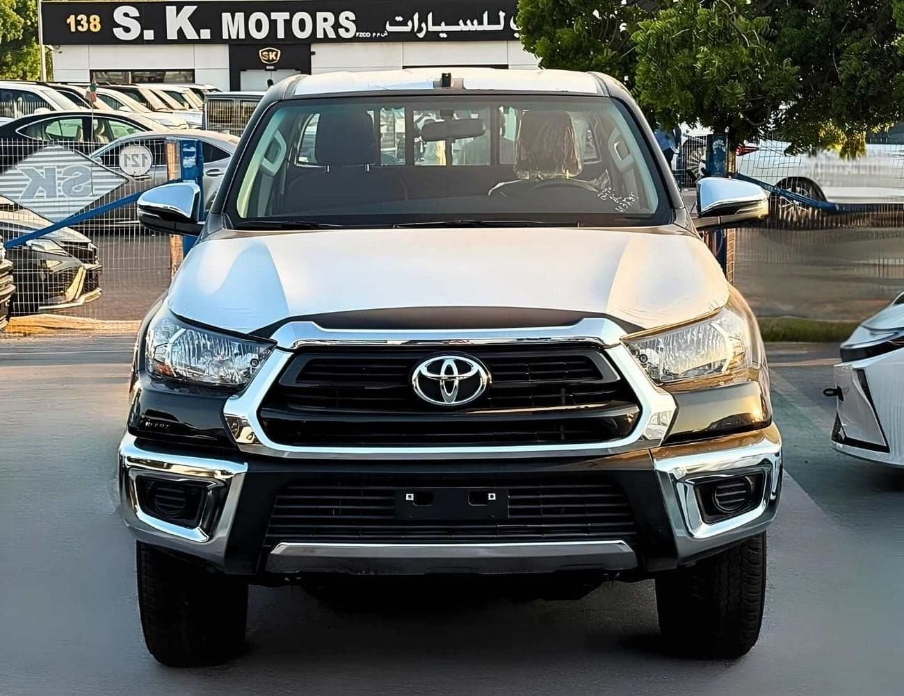 2026 Toyota Hilux GLX thumbnail 2