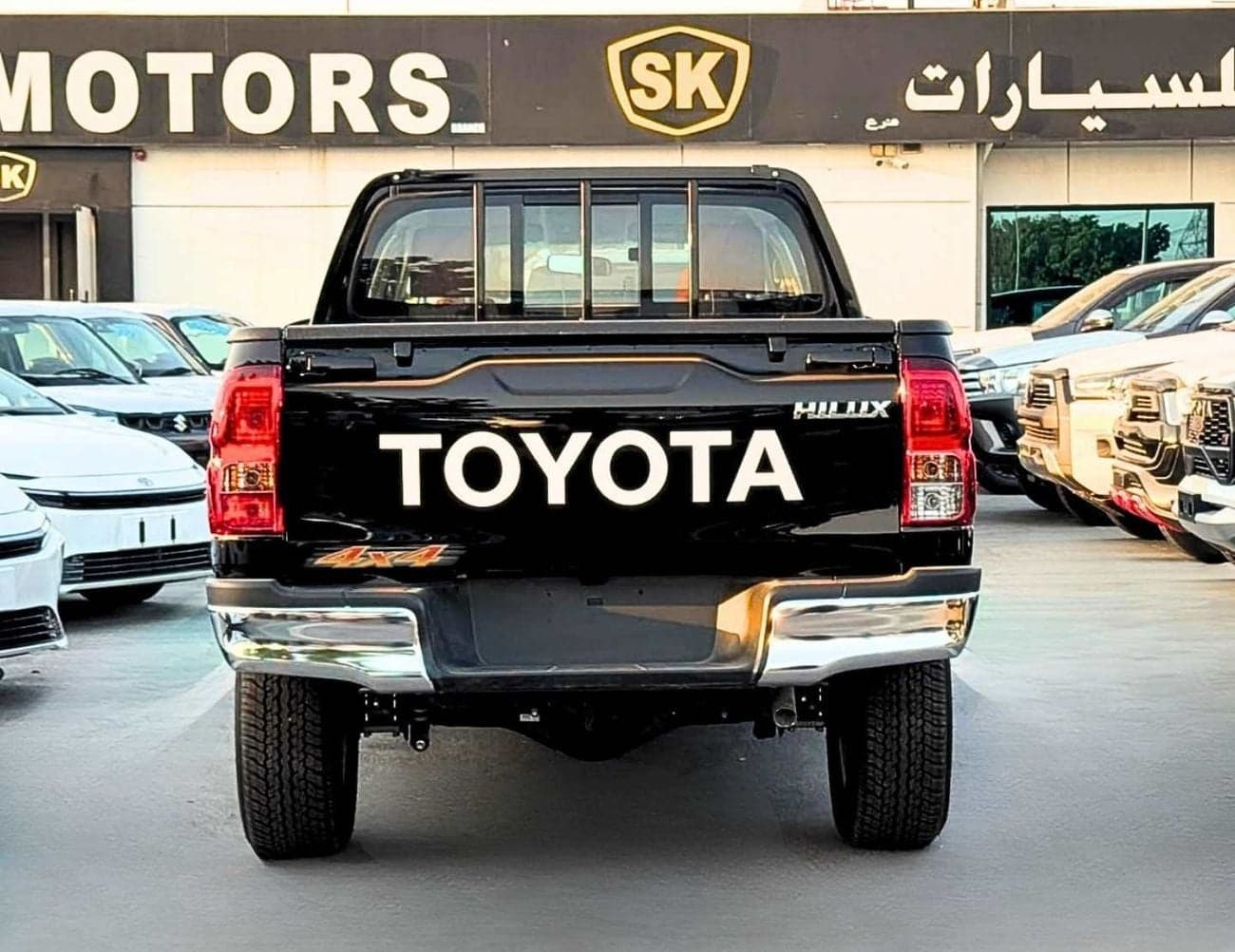 2026 Toyota Hilux GLX thumbnail 3
