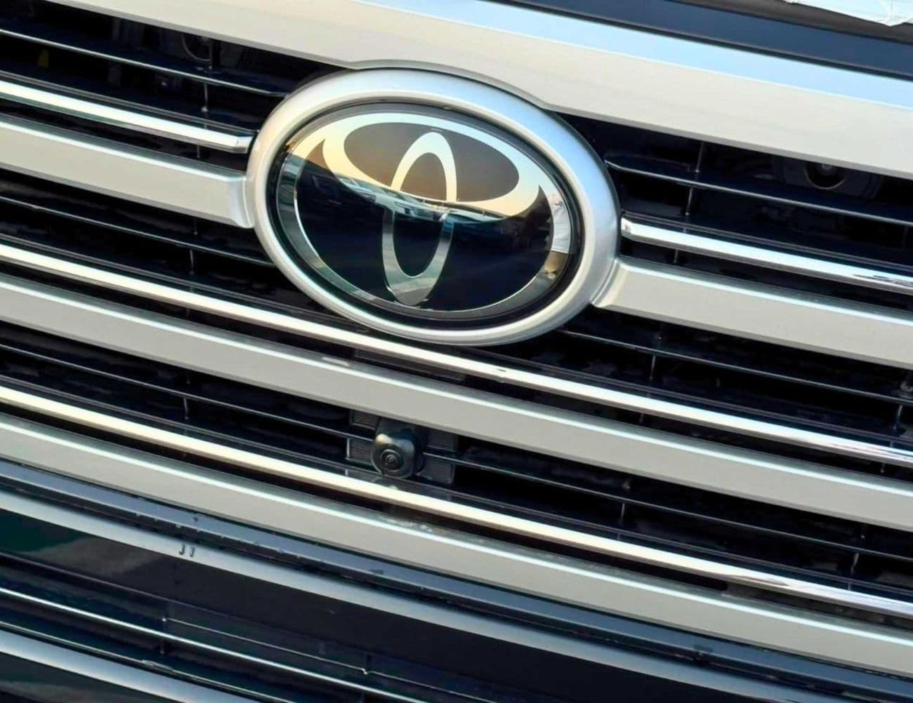 2026 Toyota Land Cruiser VX thumbnail 7