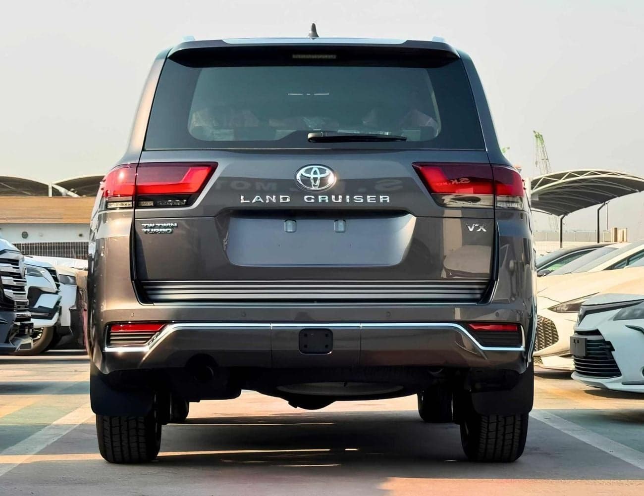 2026 Toyota Land Cruiser VX thumbnail 3