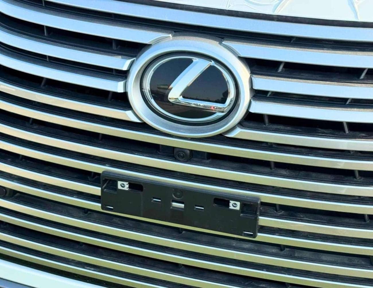 2026 Lexus LX700h SIGNATURE thumbnail 8