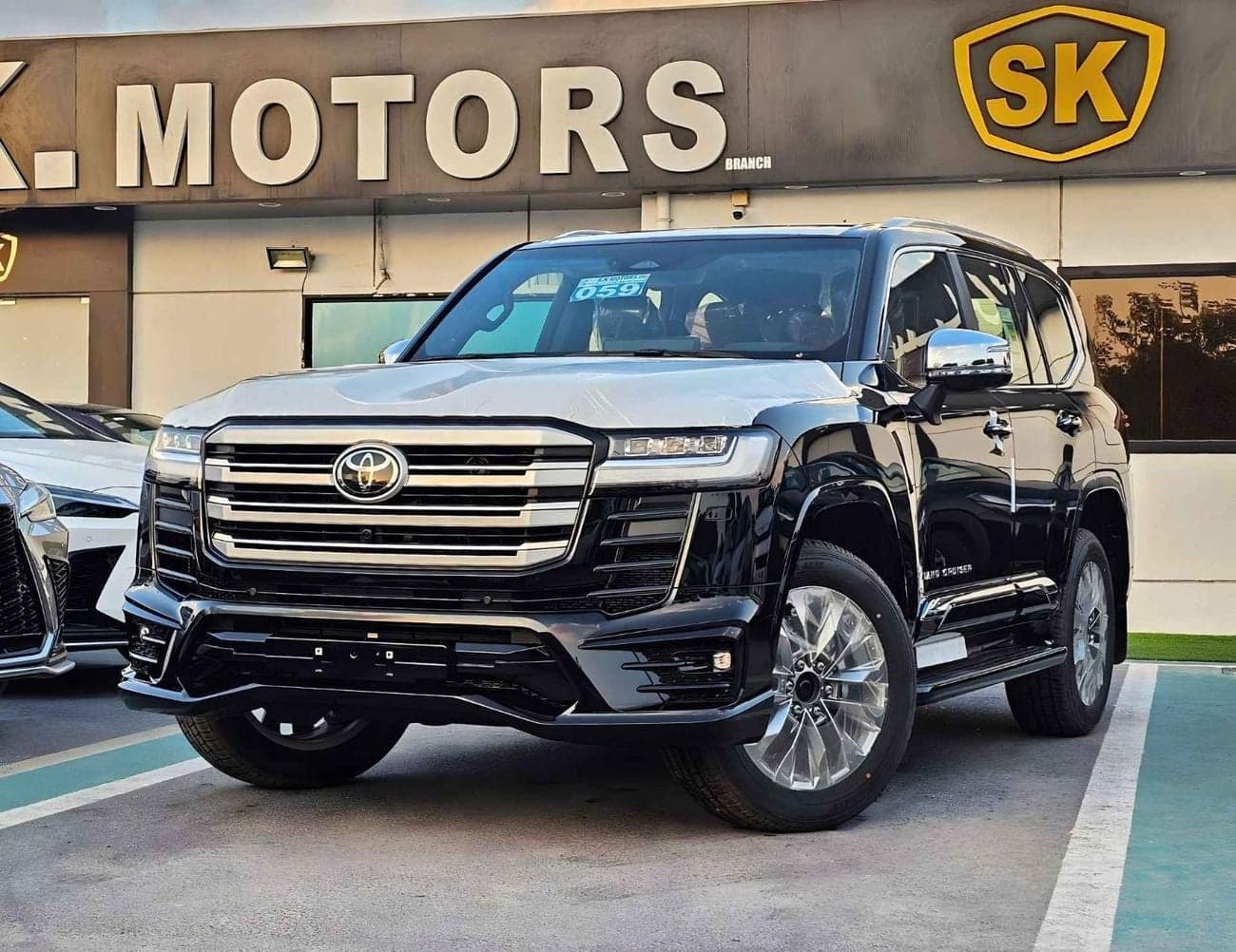 2026 Toyota Land Cruiser VXR thumbnail 2