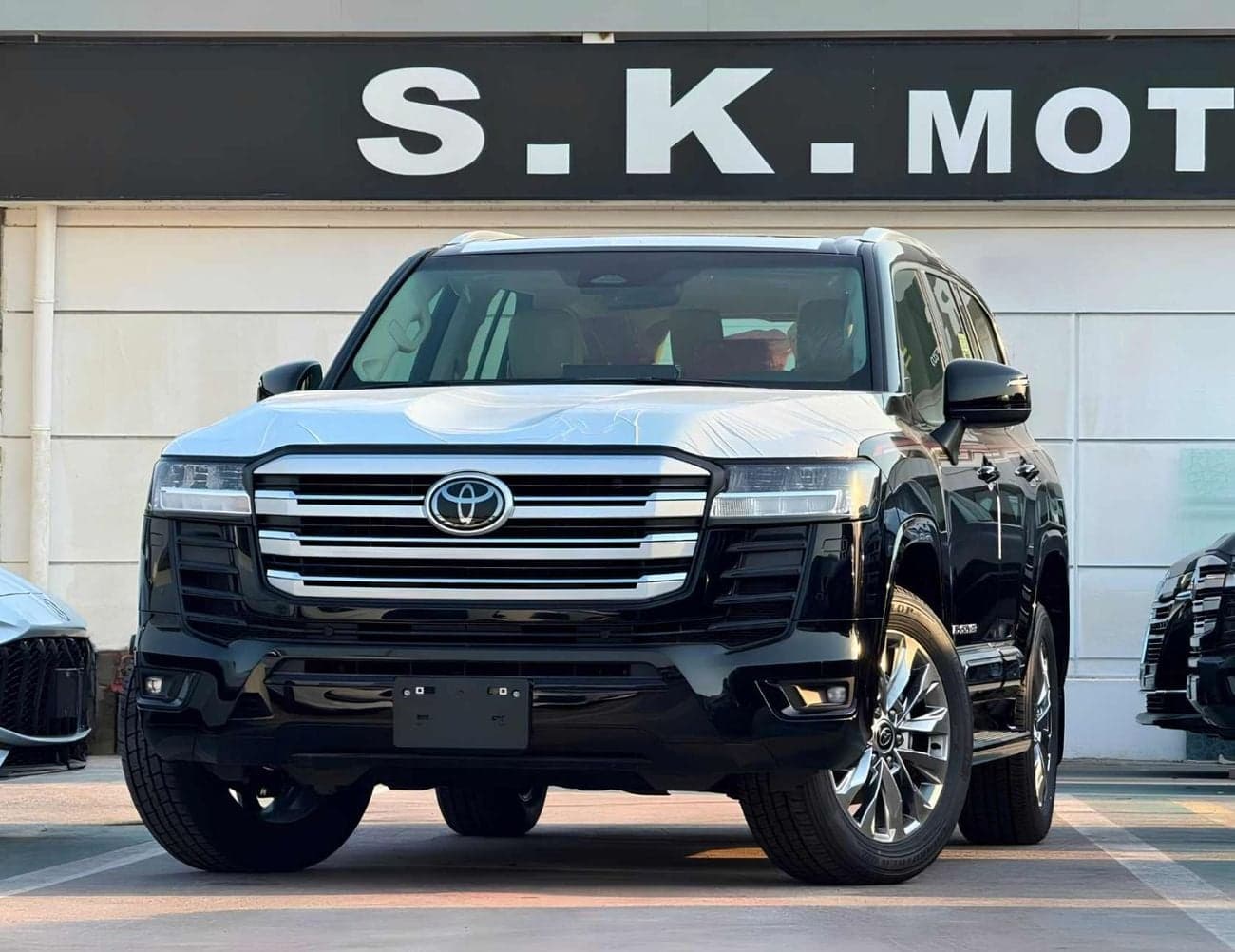 2026 Toyota Land Cruiser GXR thumbnail 2