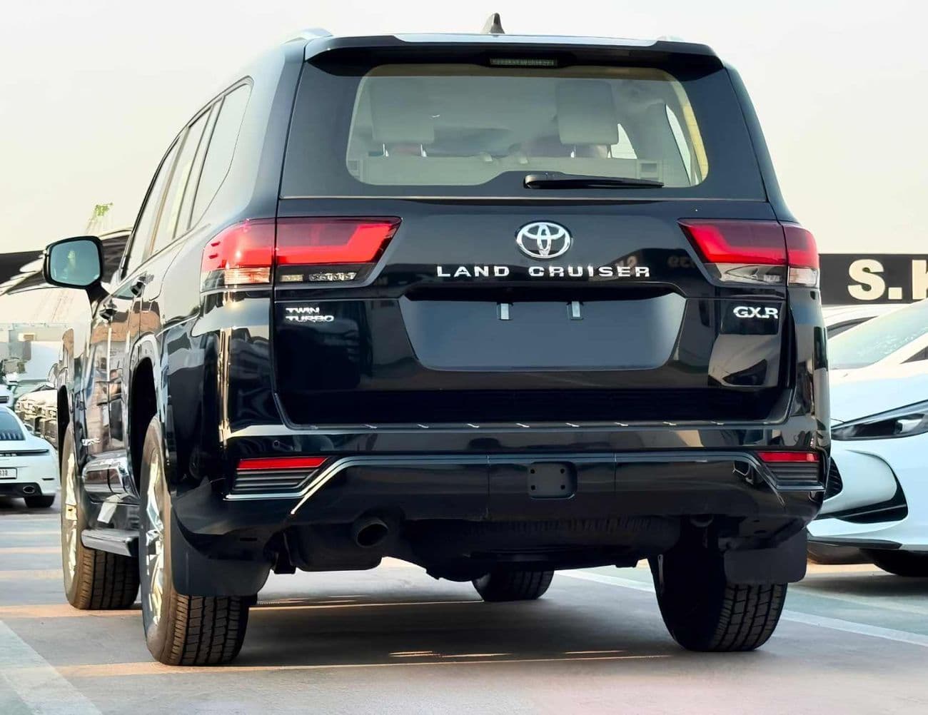 2026 Toyota Land Cruiser GXR thumbnail 4