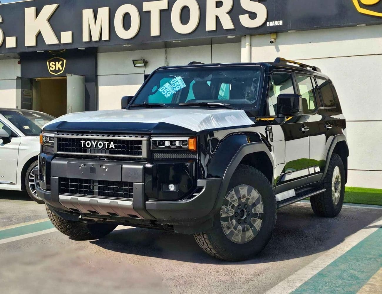 2026 Toyota Prado ADVENTURE thumbnail 2