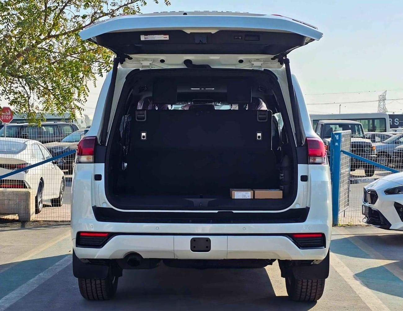 2026 Toyota Land Cruiser GXR thumbnail 7