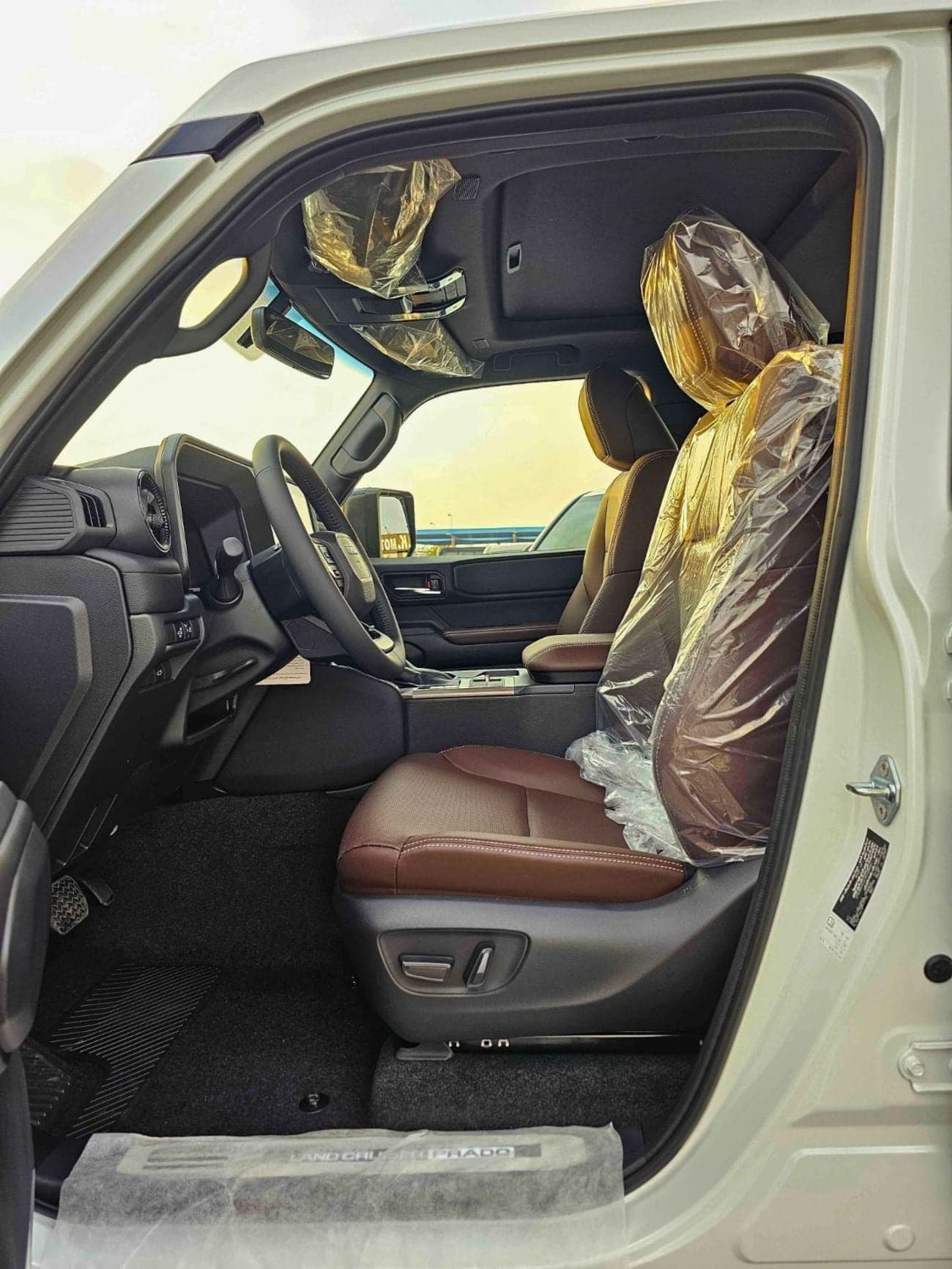 2026 Toyota Prado VXR thumbnail 10