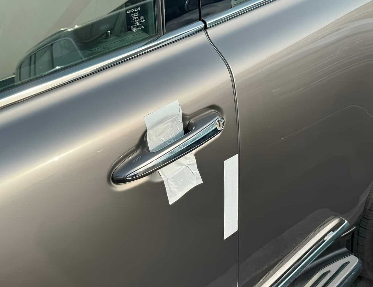 2025 Lexus LX600 SIGNATURE thumbnail 6