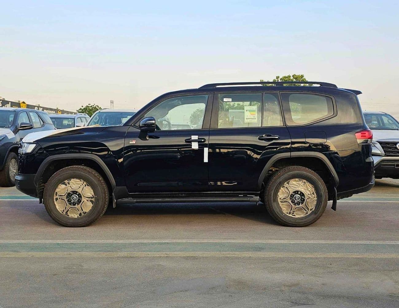 2026 Toyota Land Cruiser GR SPORT thumbnail 3