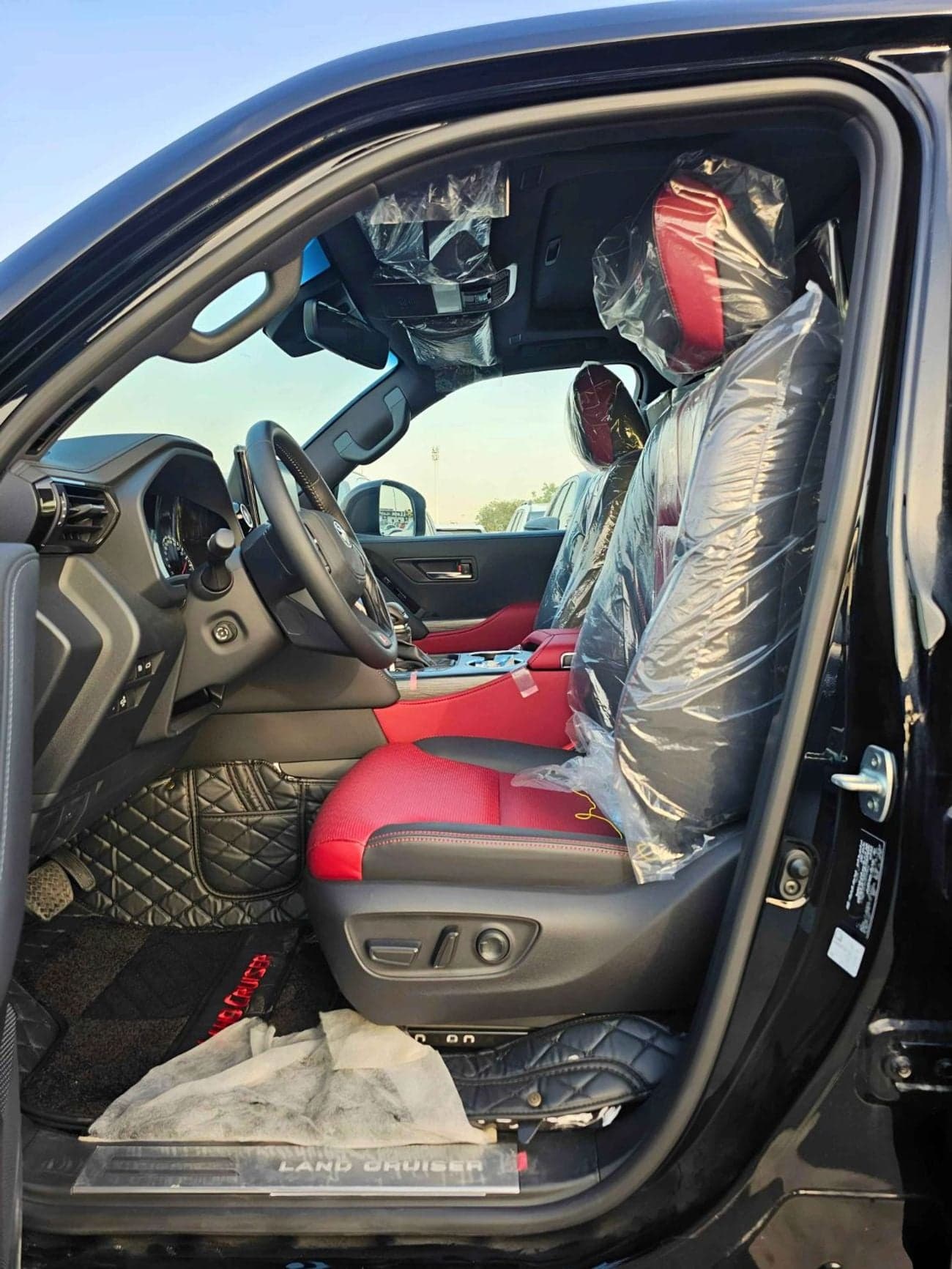 2026 Toyota Land Cruiser GR SPORT thumbnail 9