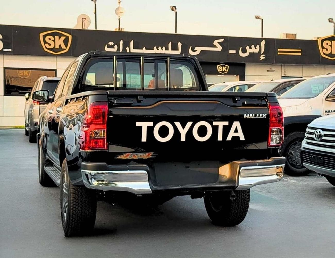 2026 Toyota Hilux GLX thumbnail 5