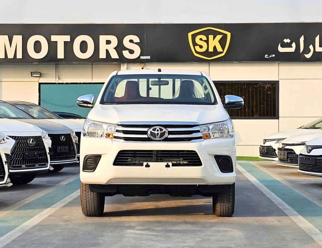 2026 Toyota Hilux GL thumbnail 2
