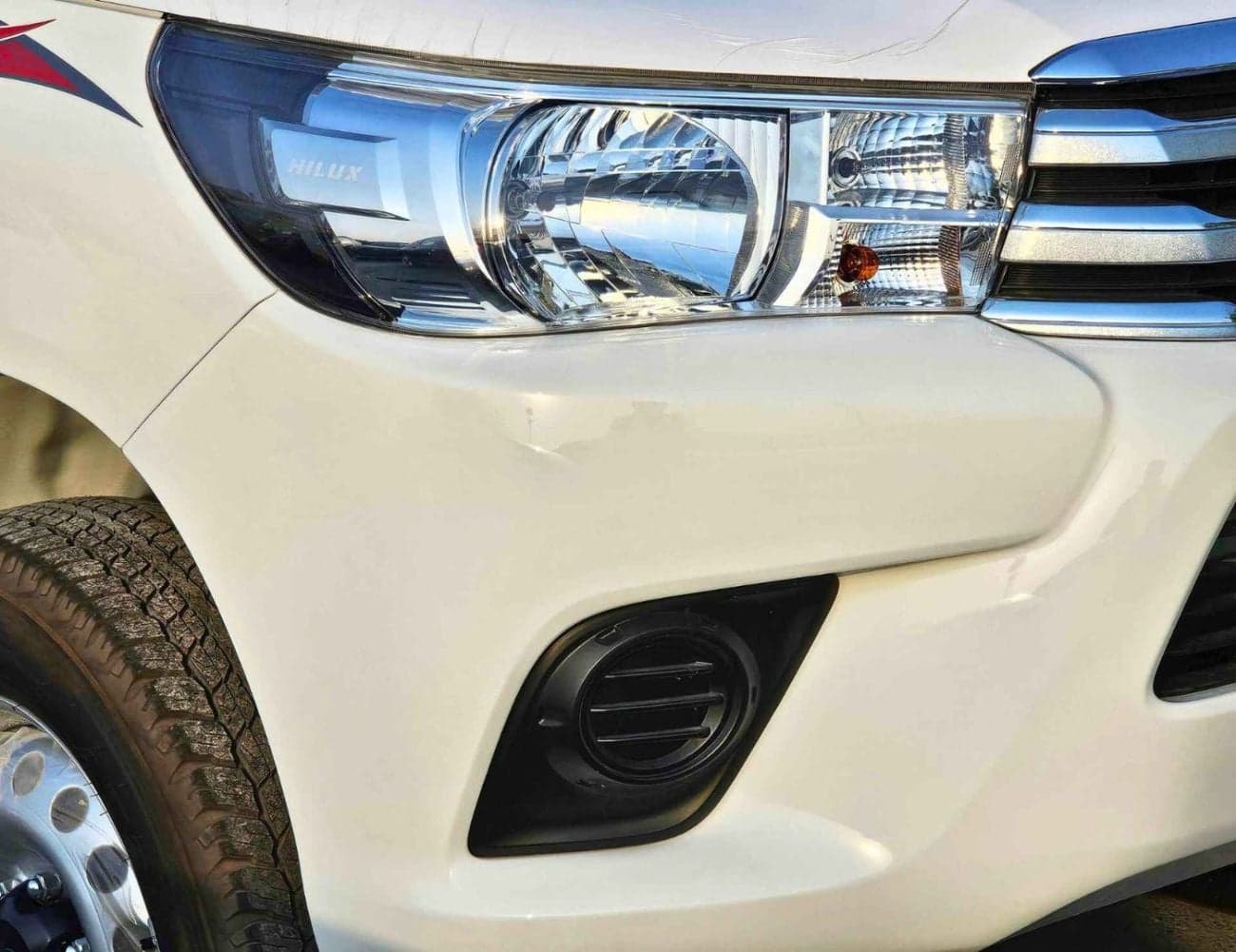 2026 Toyota Hilux GL thumbnail 6
