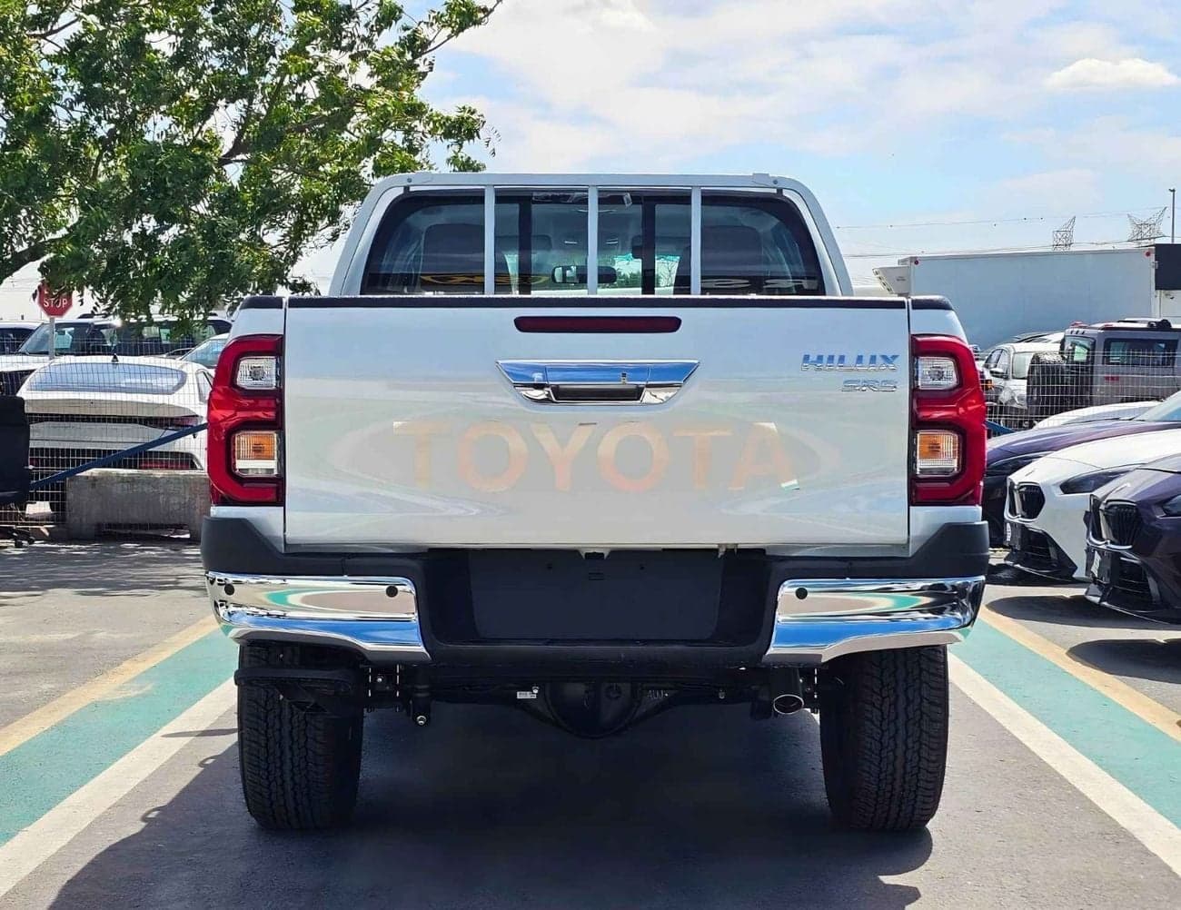 2026 Toyota Hilux SR5 TRD 4.0L PETROL thumbnail 4