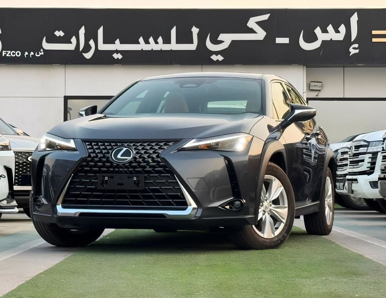 2025 Lexus UX300h PRIME 2.0L HYBRID thumbnail 2