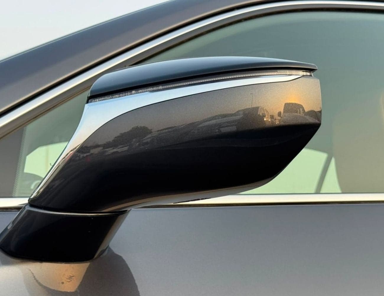 2025 Lexus UX300h PRIME 2.0L HYBRID thumbnail 8