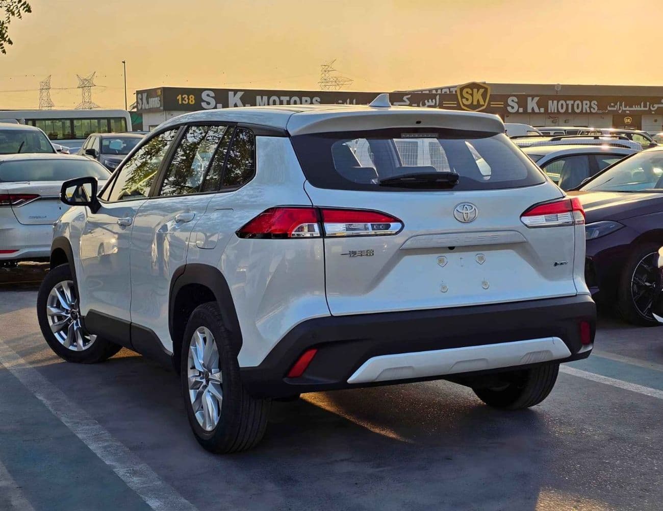 2025 Toyota Corolla Cross ELITE 2.0L HYBRID thumbnail 6