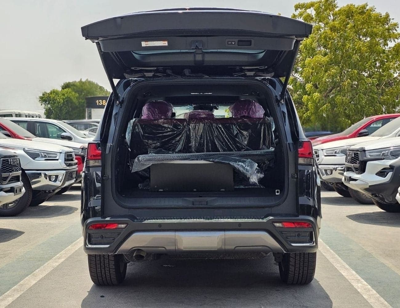 2026 Lexus LX600 SIGNATURE thumbnail 7