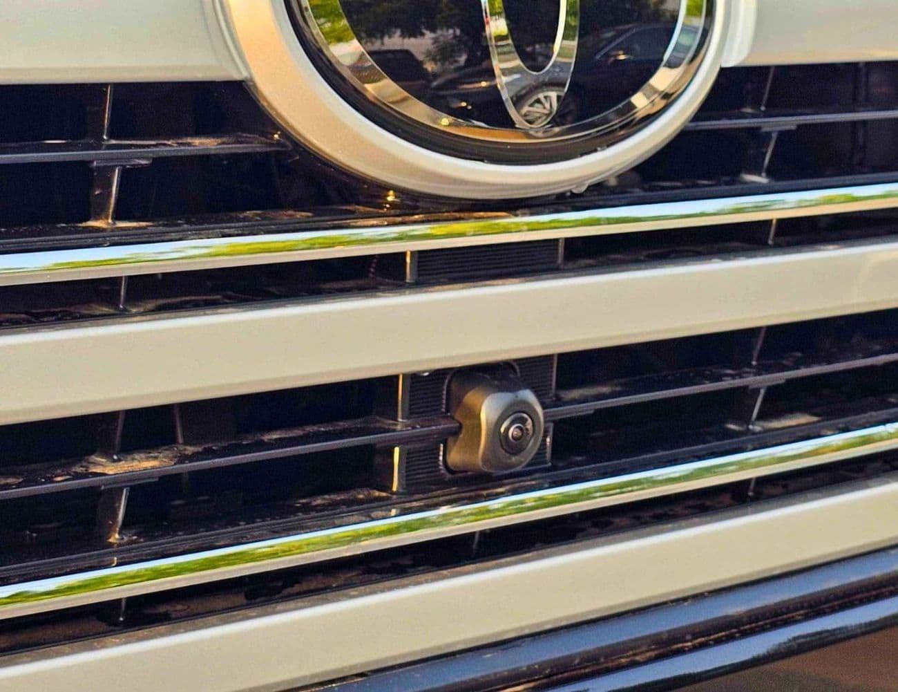 2026 Toyota Land Cruiser VXR thumbnail 9