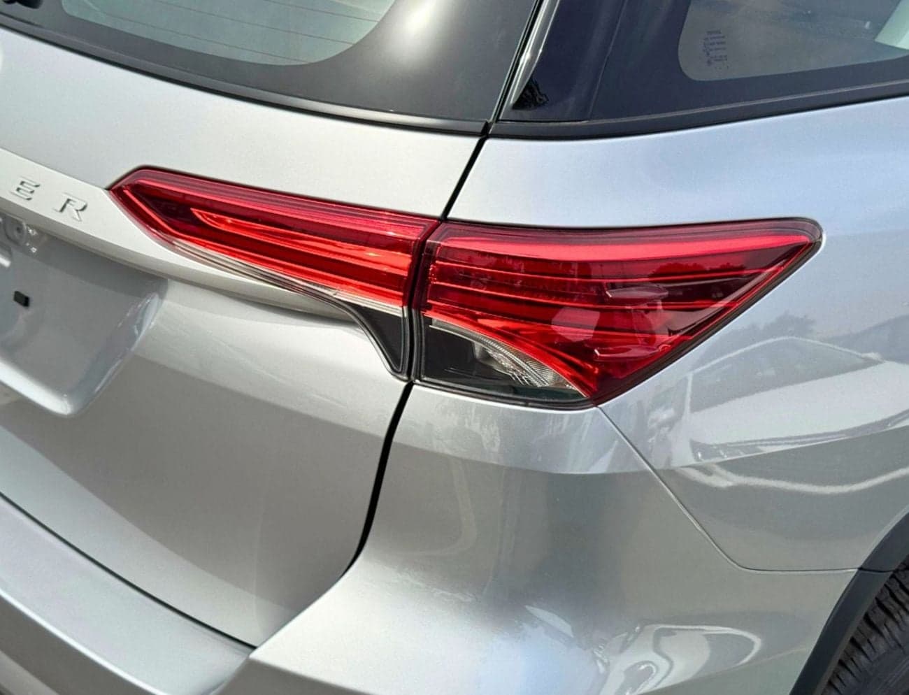 2026 Toyota Fortuner EXR thumbnail 6