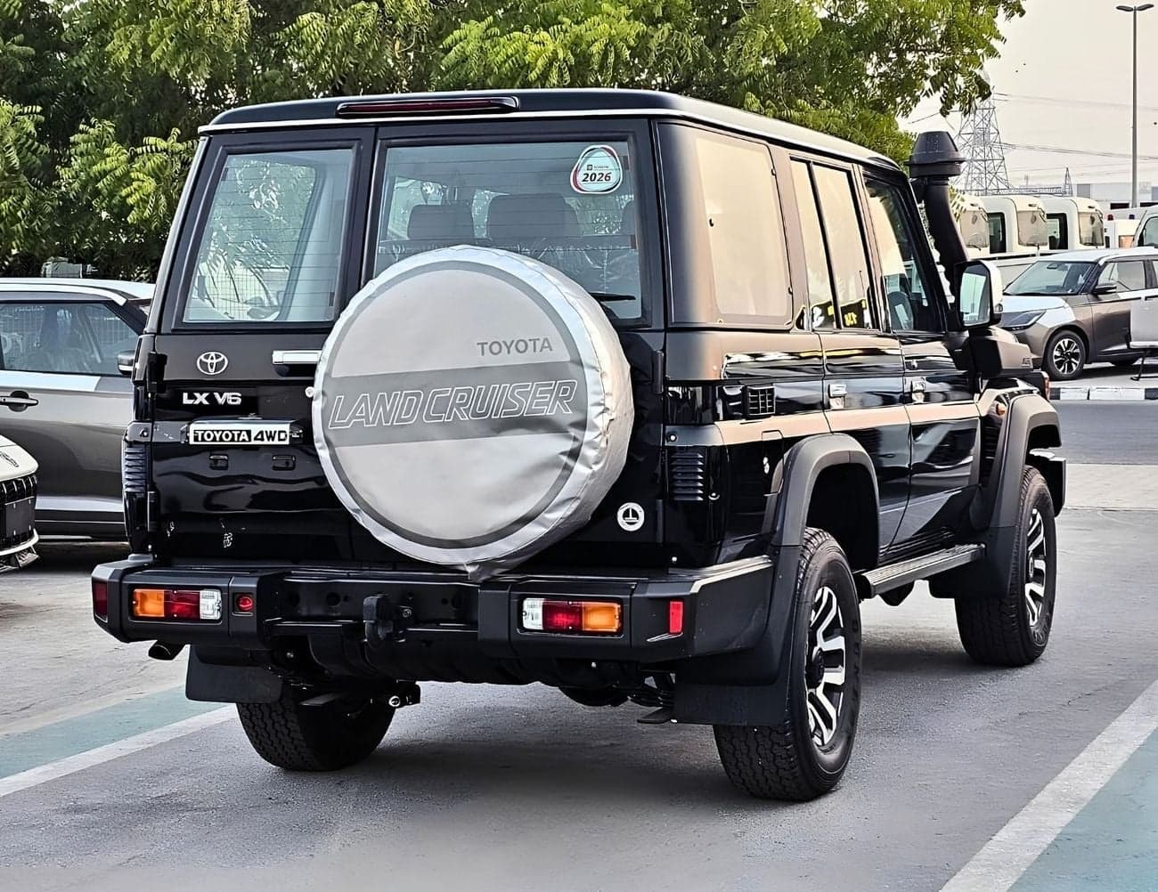 2026 Toyota Land Cruiser 70 LC76 LX thumbnail 4