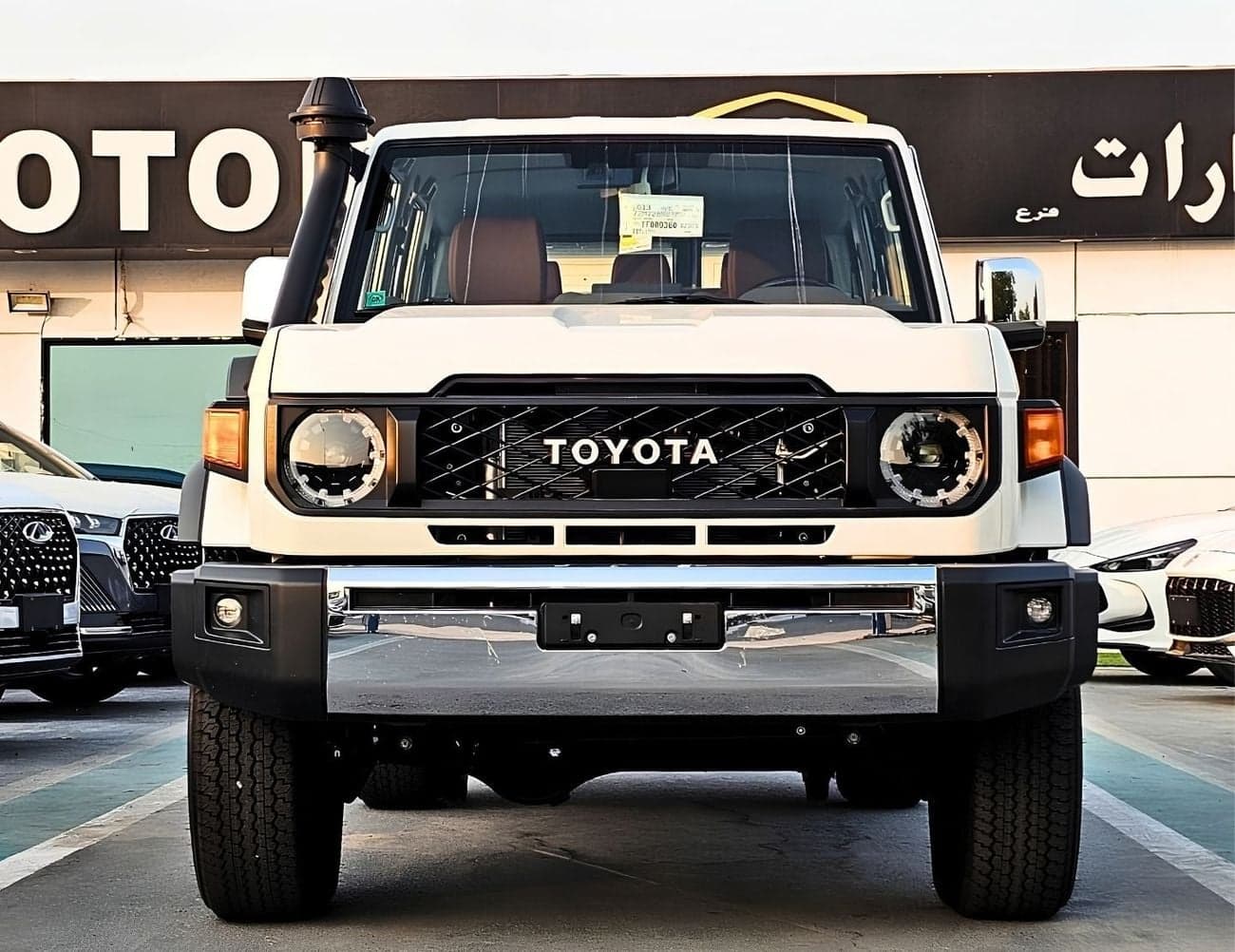 2026 Toyota Land Cruiser 70 LC76 LX thumbnail 3