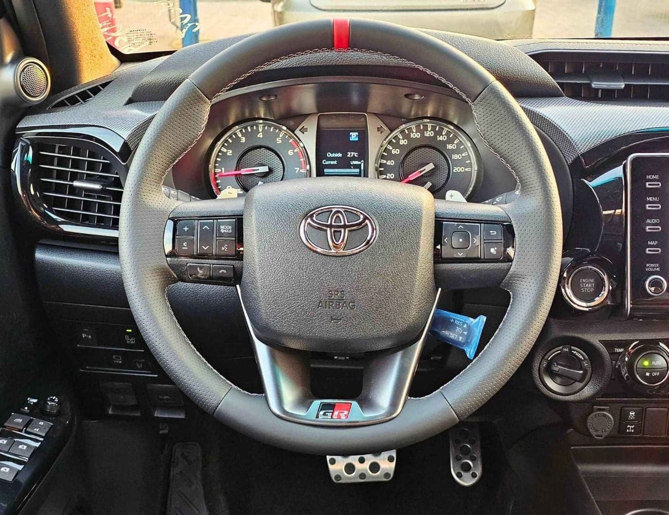 2026 Toyota Hilux thumbnail 10