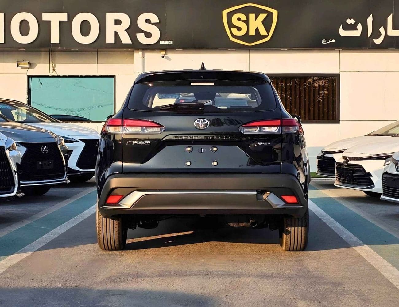 2026 Toyota Frontlander Luxury thumbnail 4