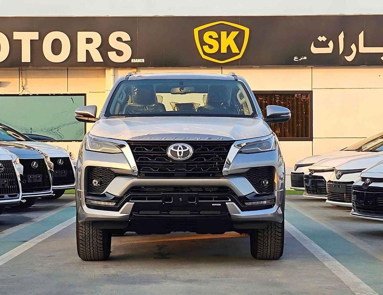 2026 Toyota Fortuner VXR thumbnail 2