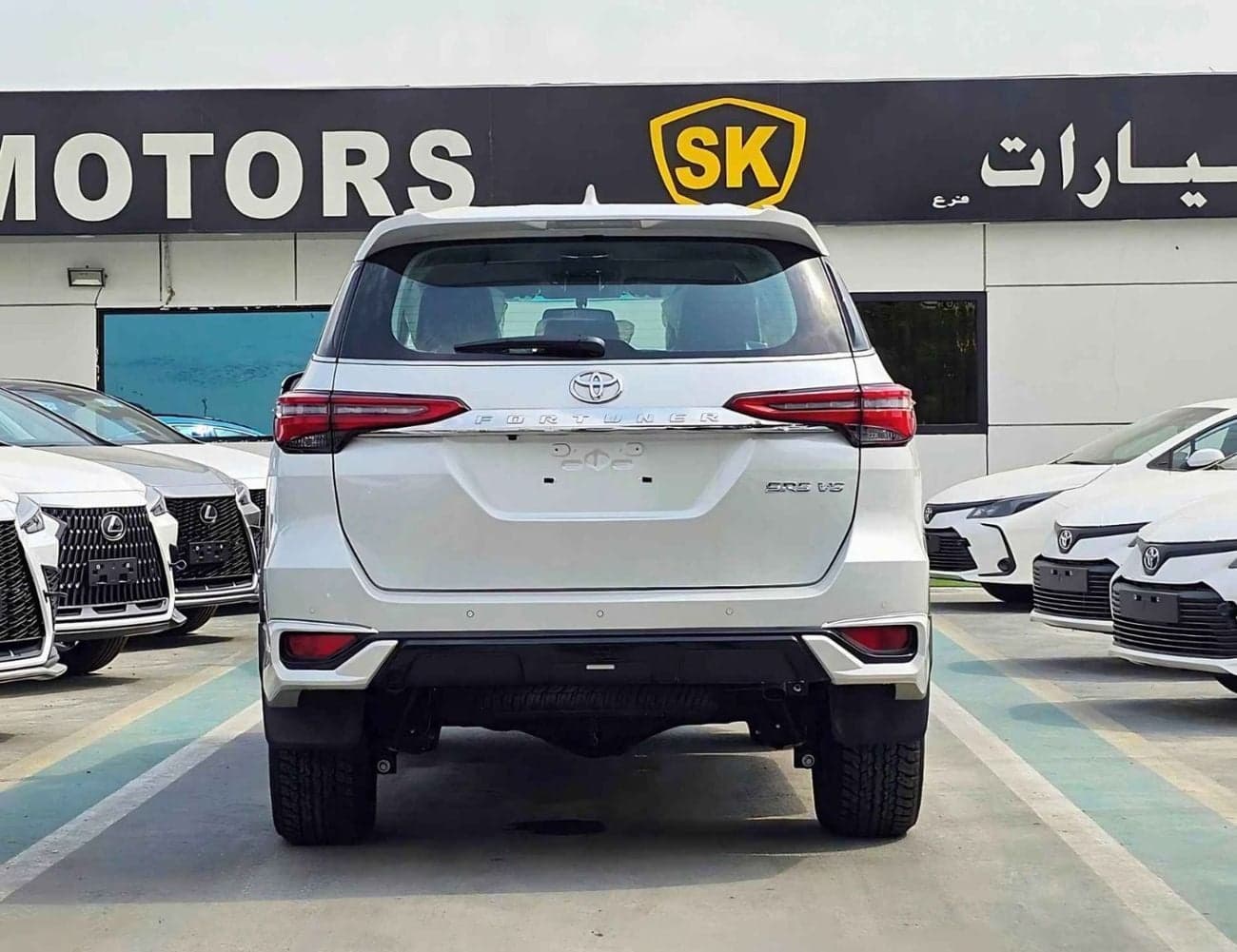 2026 Toyota Fortuner VXR thumbnail 4
