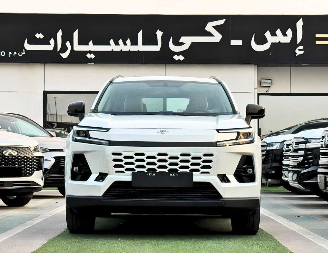 2026 Toyota RAV4 XLE thumbnail 2