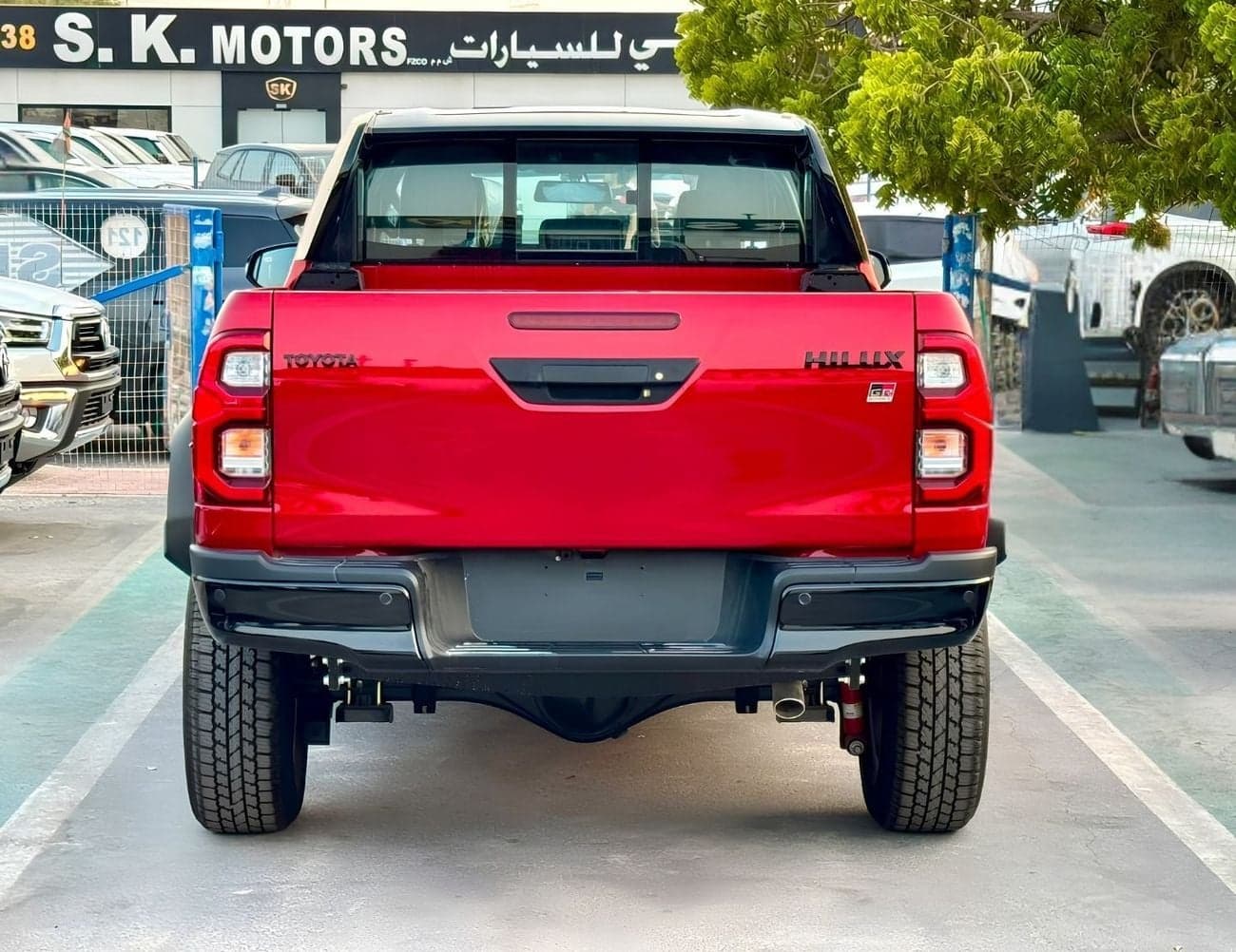 2026 Toyota Hilux GR SPORT thumbnail 4
