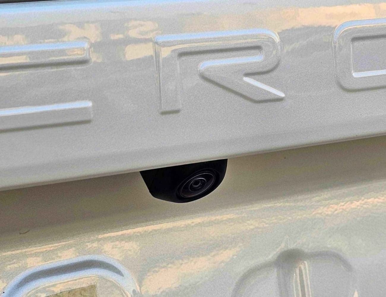 2025 Toyota Corolla Cross ELITE 2.0L HYBRID thumbnail 9