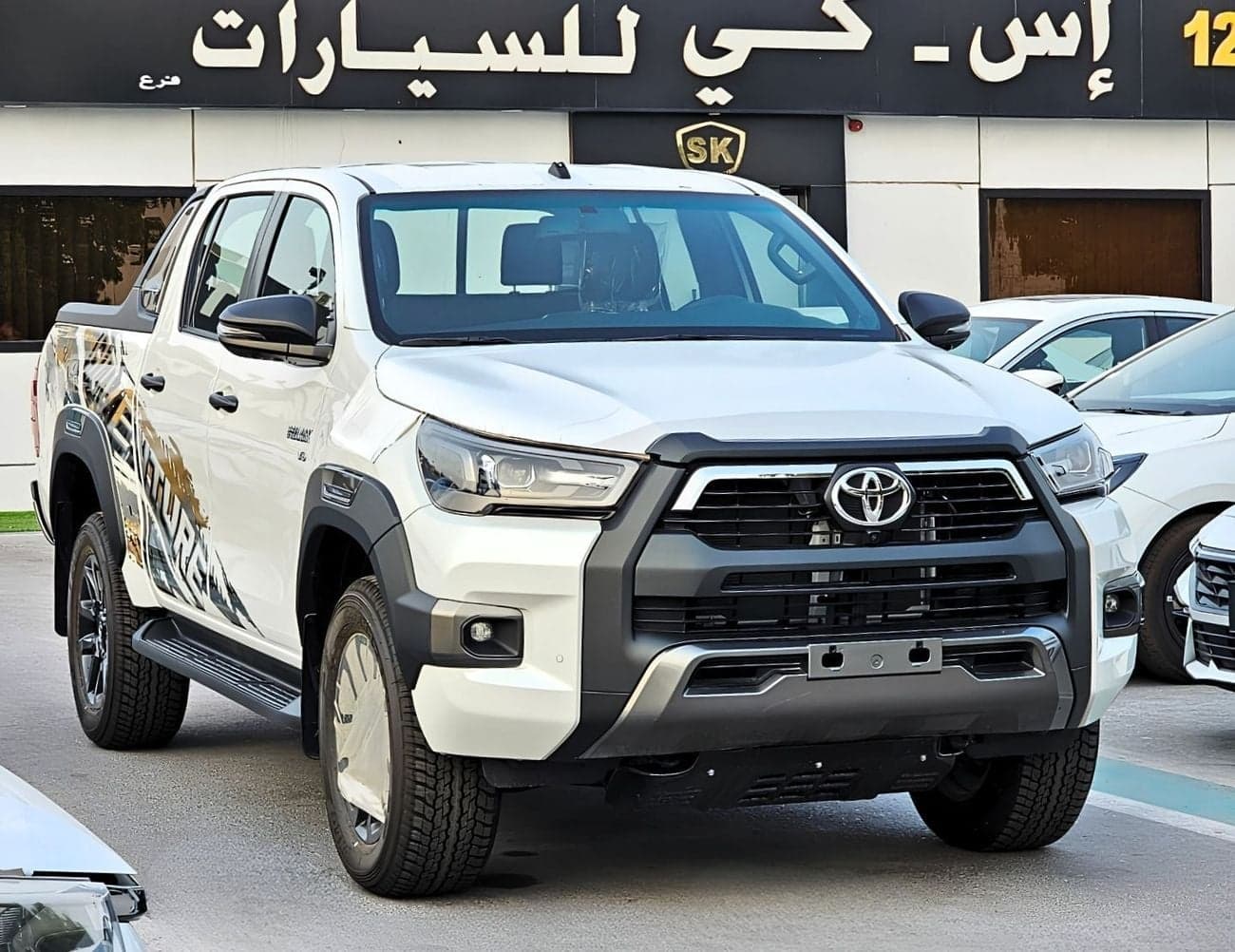 2026 Toyota Hilux ADVENTURE thumbnail 2