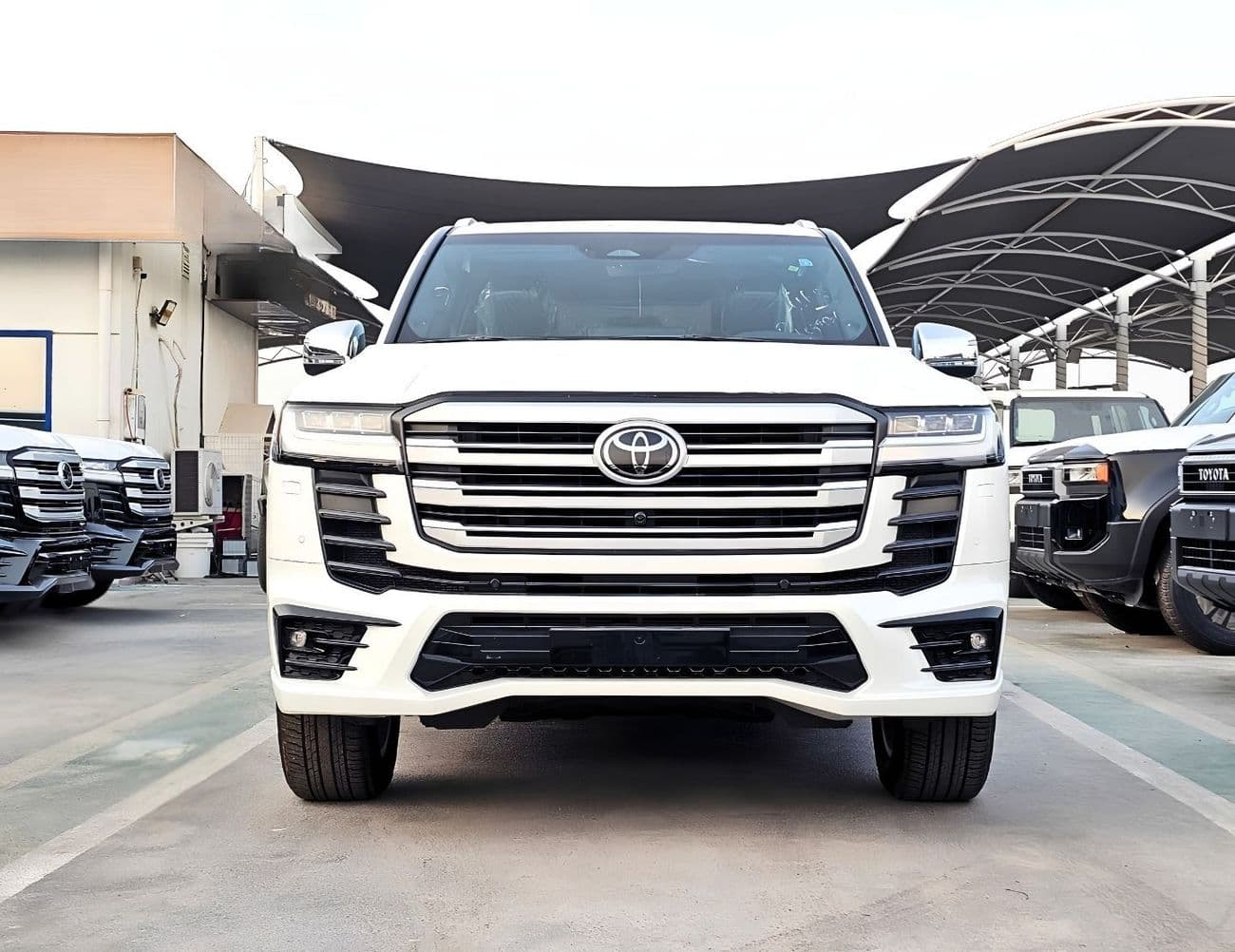 2026 Toyota Land Cruiser VXR thumbnail 3