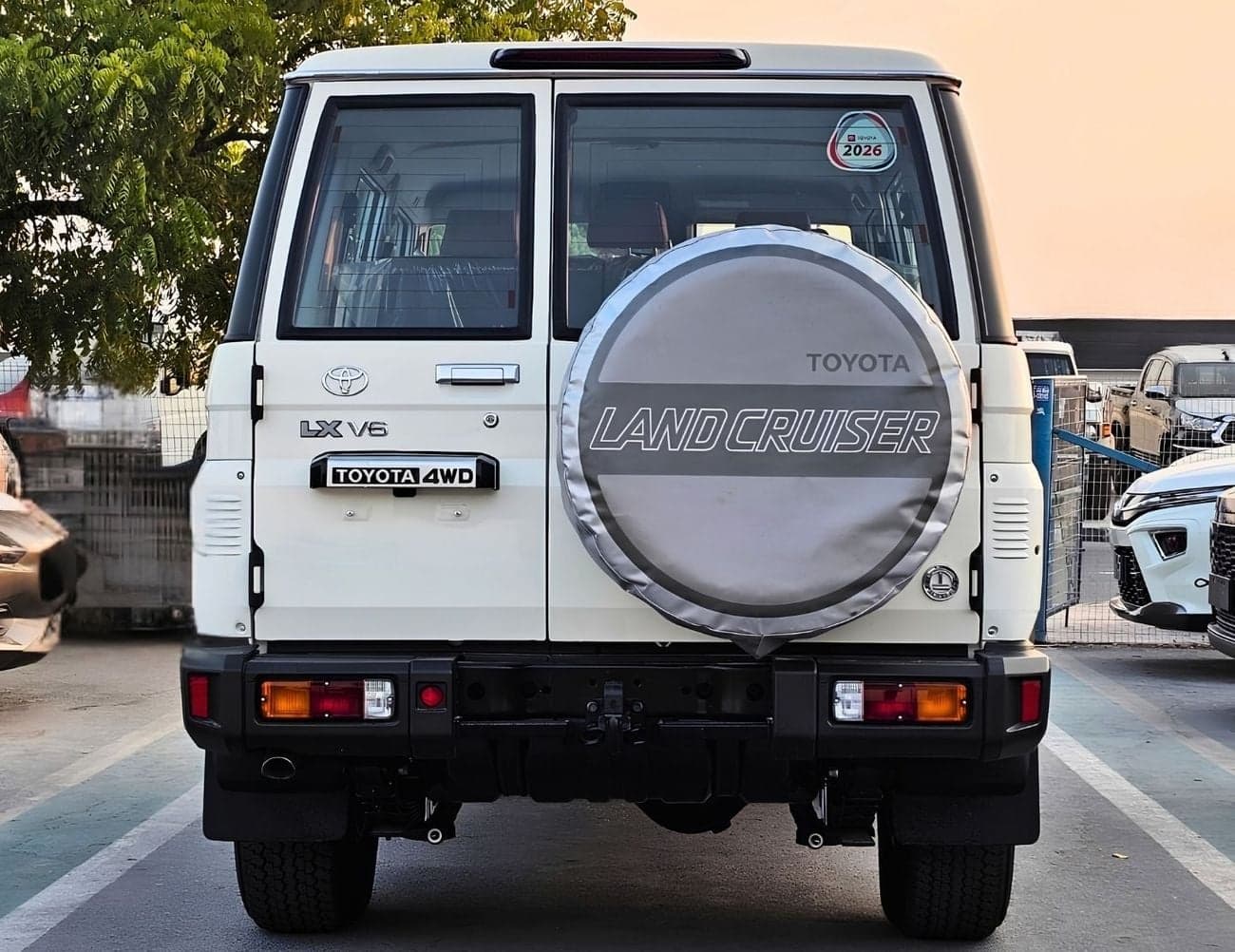 2026 Toyota Land Cruiser 70 LC76 LX thumbnail 6