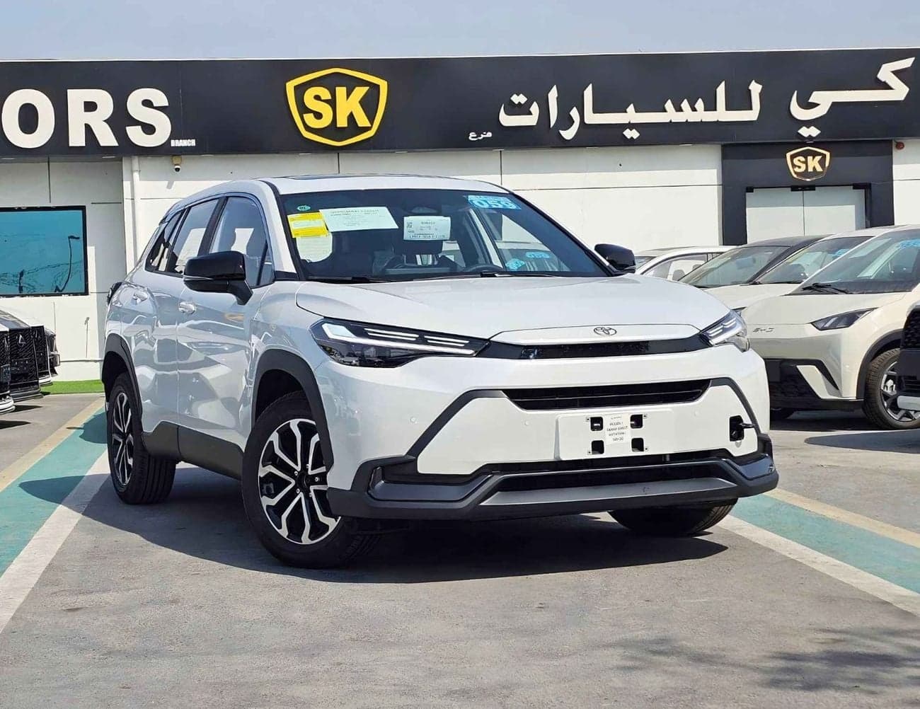 2026 Toyota Frontlander Luxury thumbnail 3