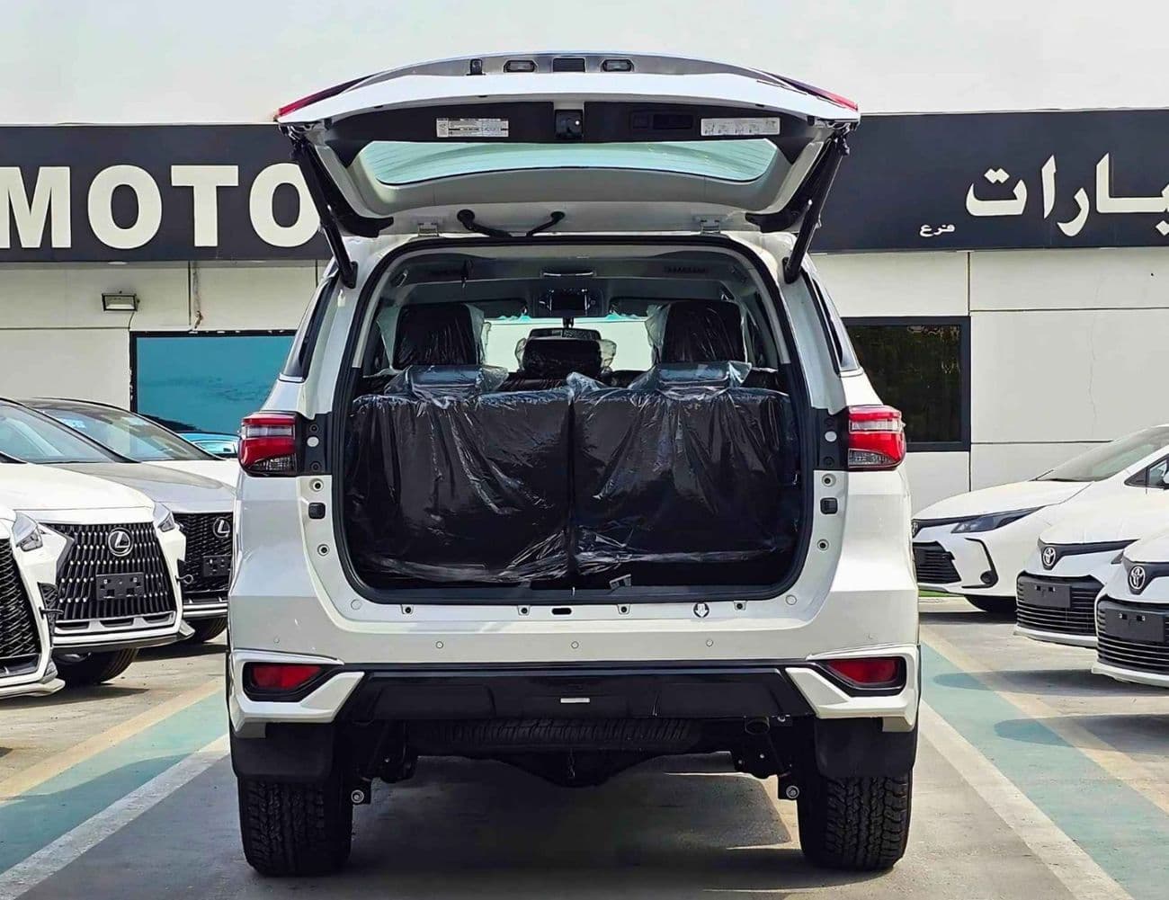 2026 Toyota Fortuner VXR thumbnail 5