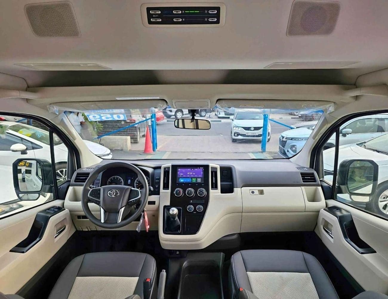 2026 Toyota Hiace GL thumbnail 10