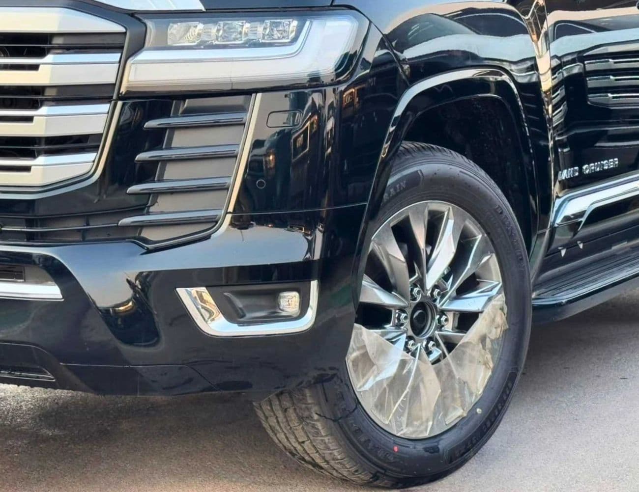 2026 Toyota Land Cruiser VX thumbnail 10