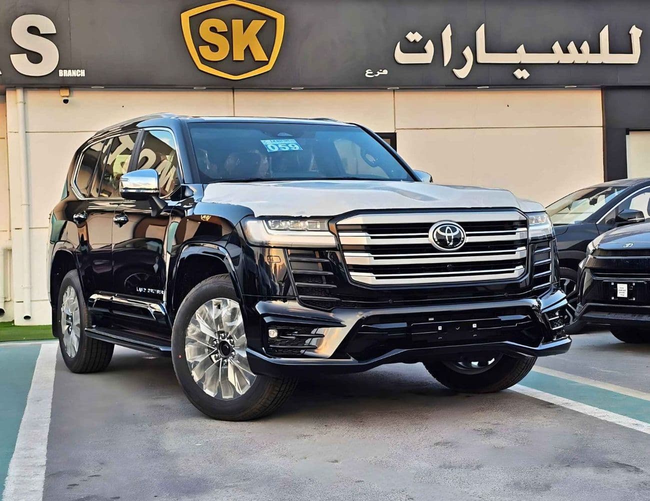 2026 Toyota Land Cruiser VXR thumbnail 3