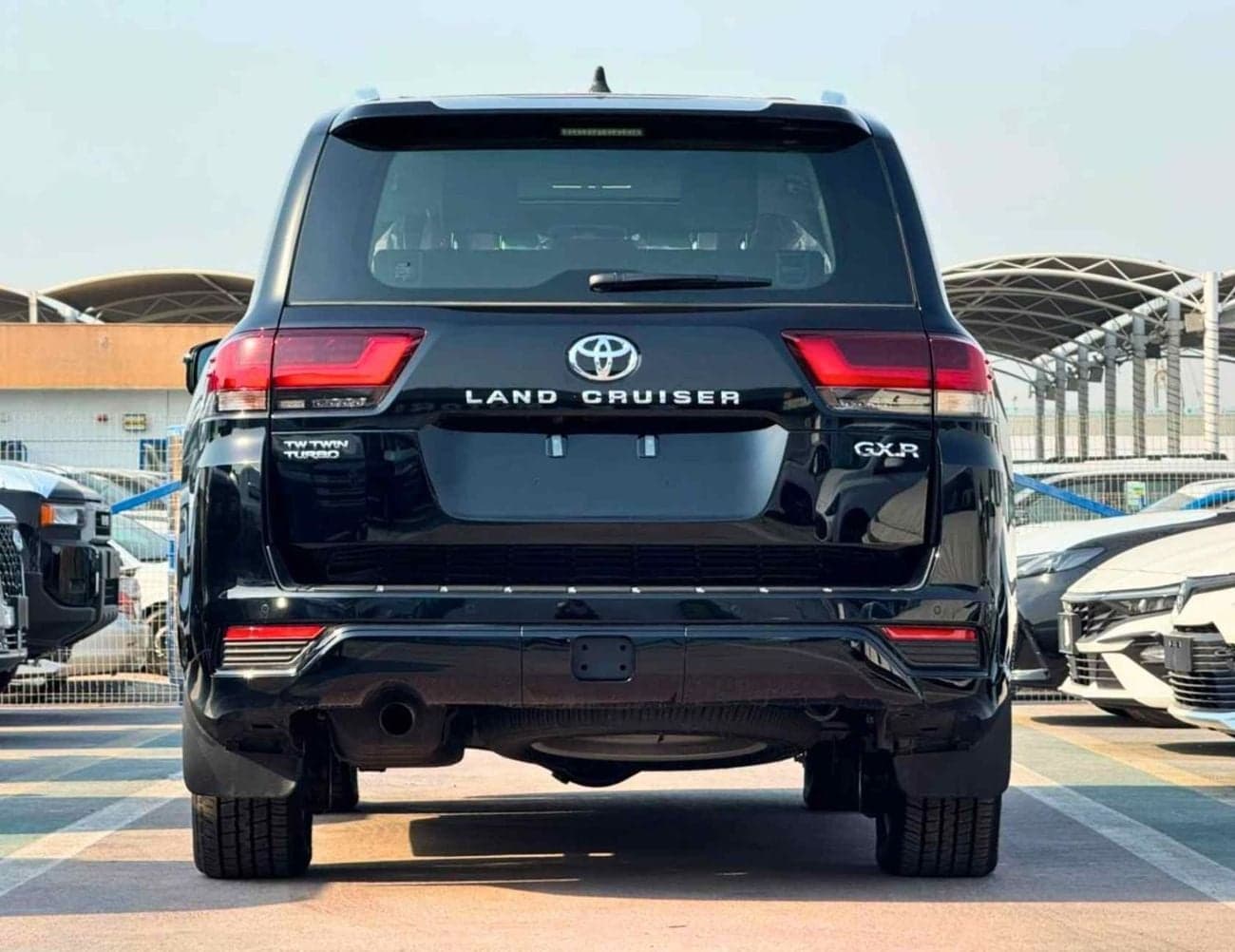 2026 Toyota Land Cruiser GXR thumbnail 3