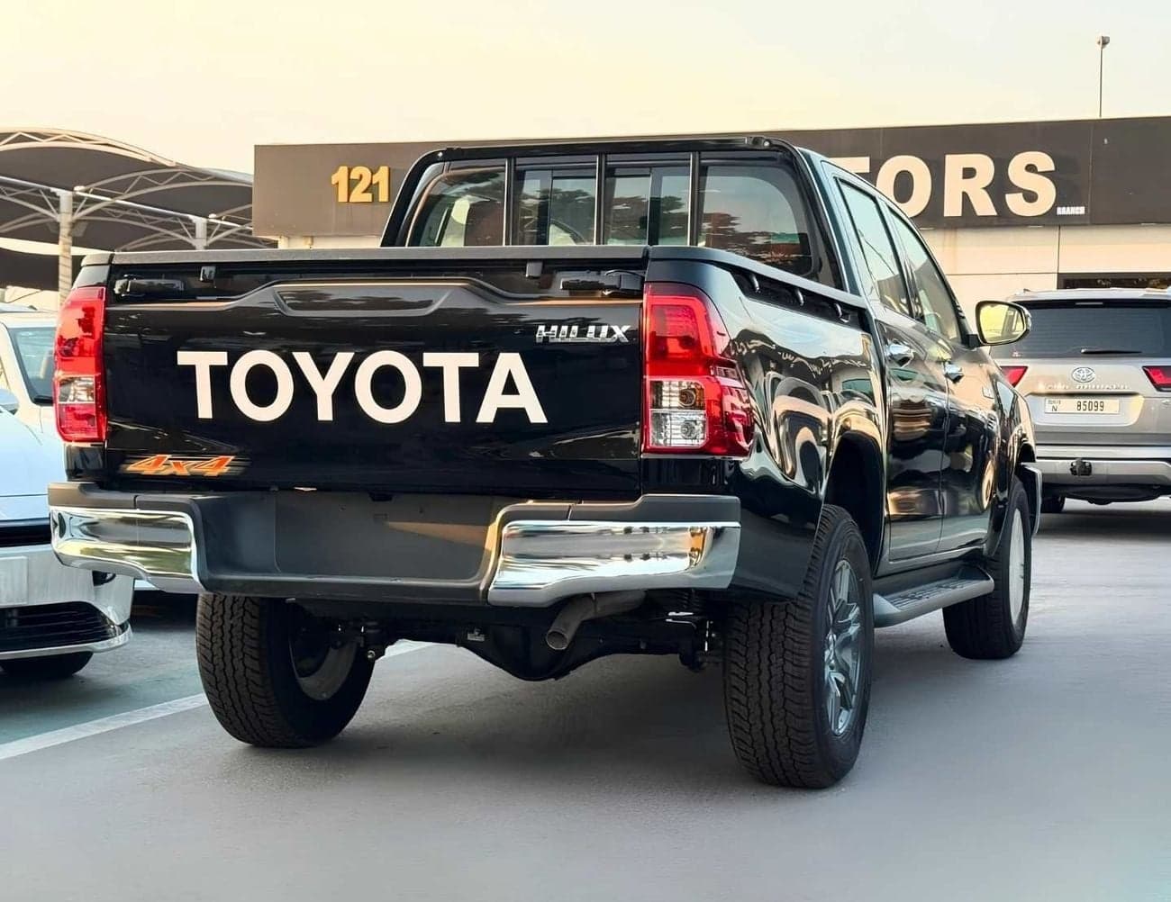 2026 Toyota Hilux GLX thumbnail 5