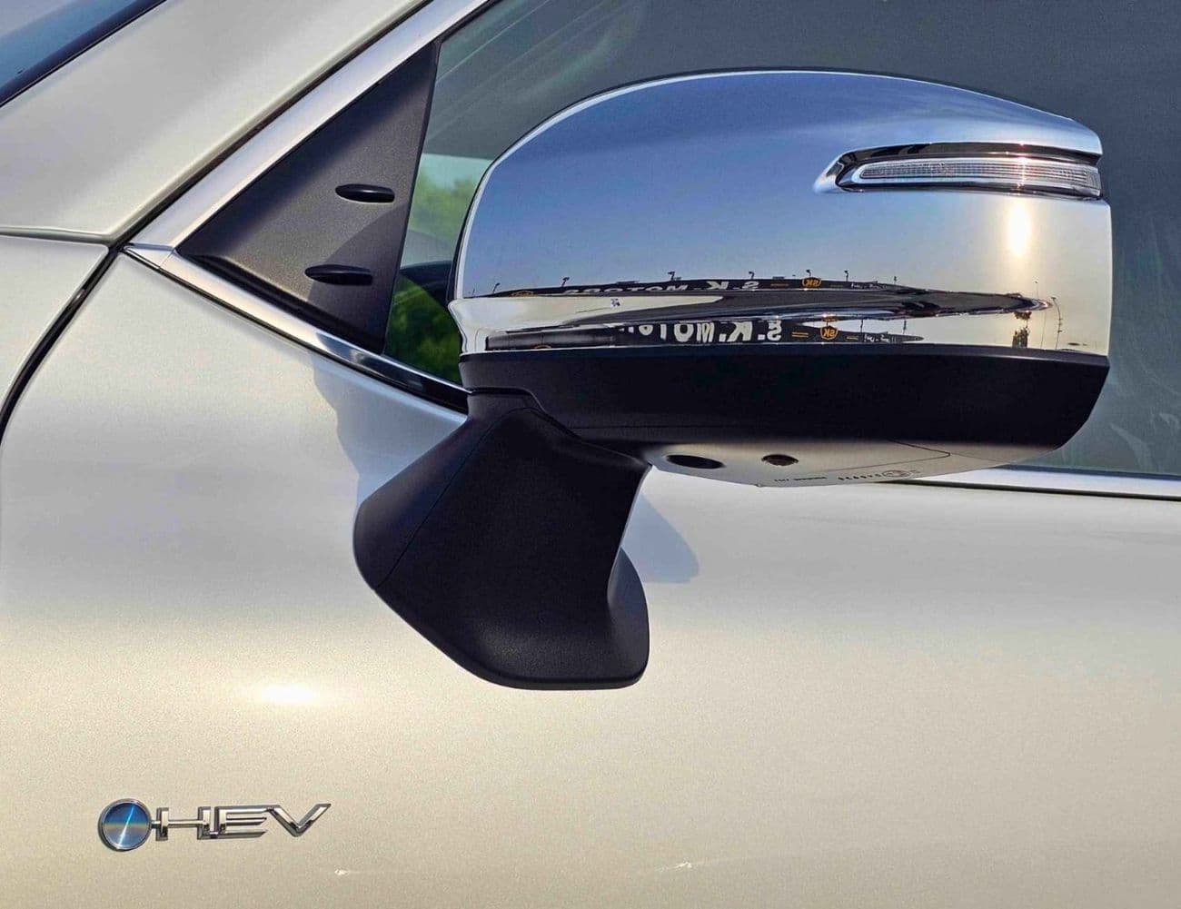 2026 Toyota Land Cruiser VXR thumbnail 8