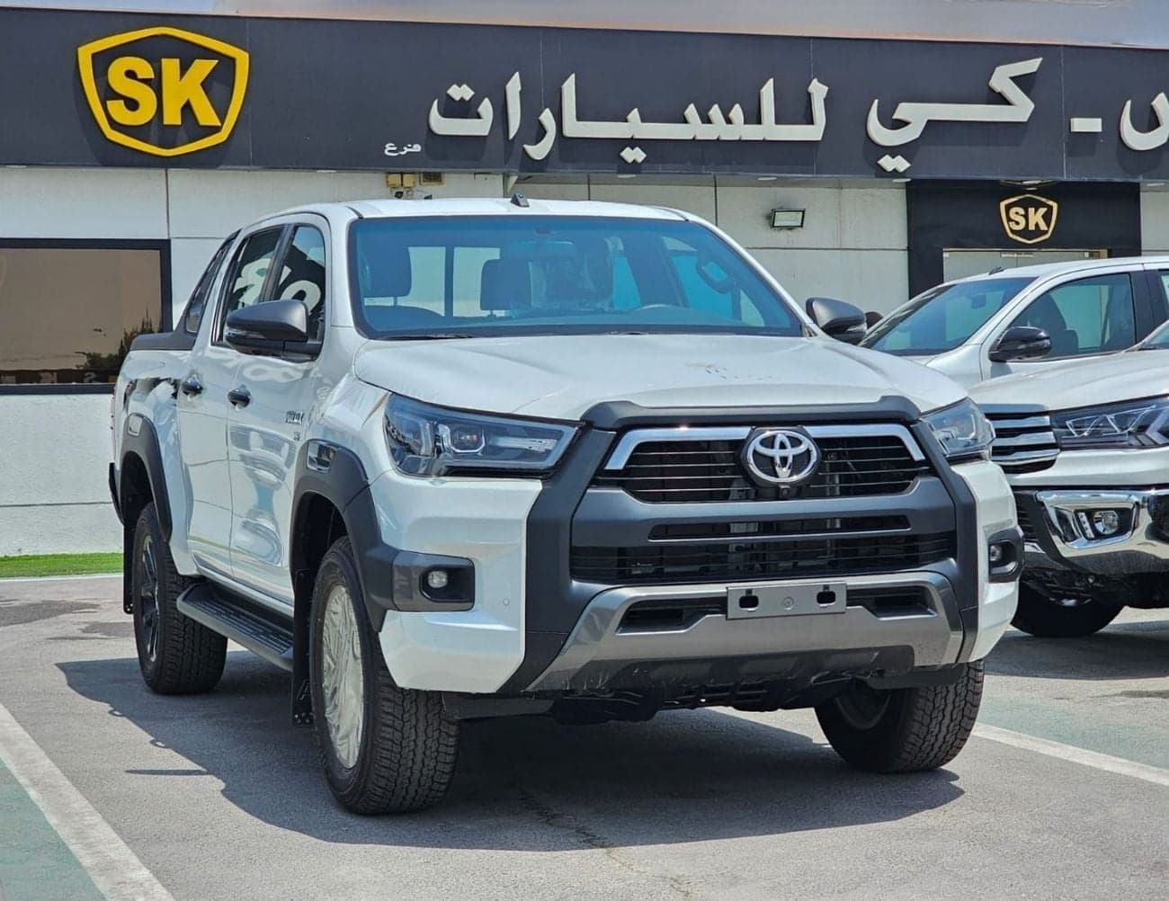2026 Toyota Hilux ADVENTURE thumbnail 2