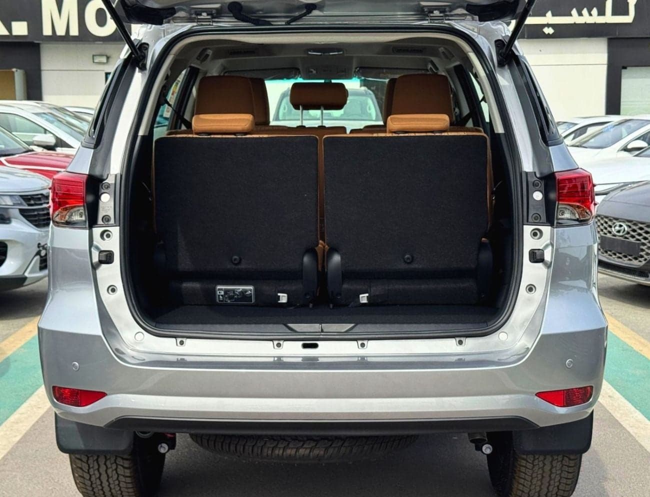 2026 Toyota Fortuner EXR thumbnail 4